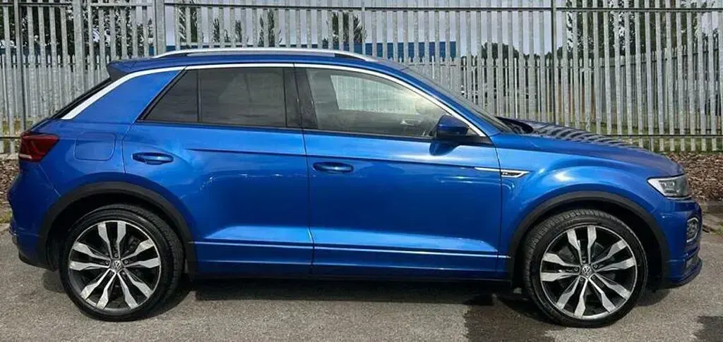 Used VW T-Roc R-line 115 HP (84 kW) 2019 Blue SUV