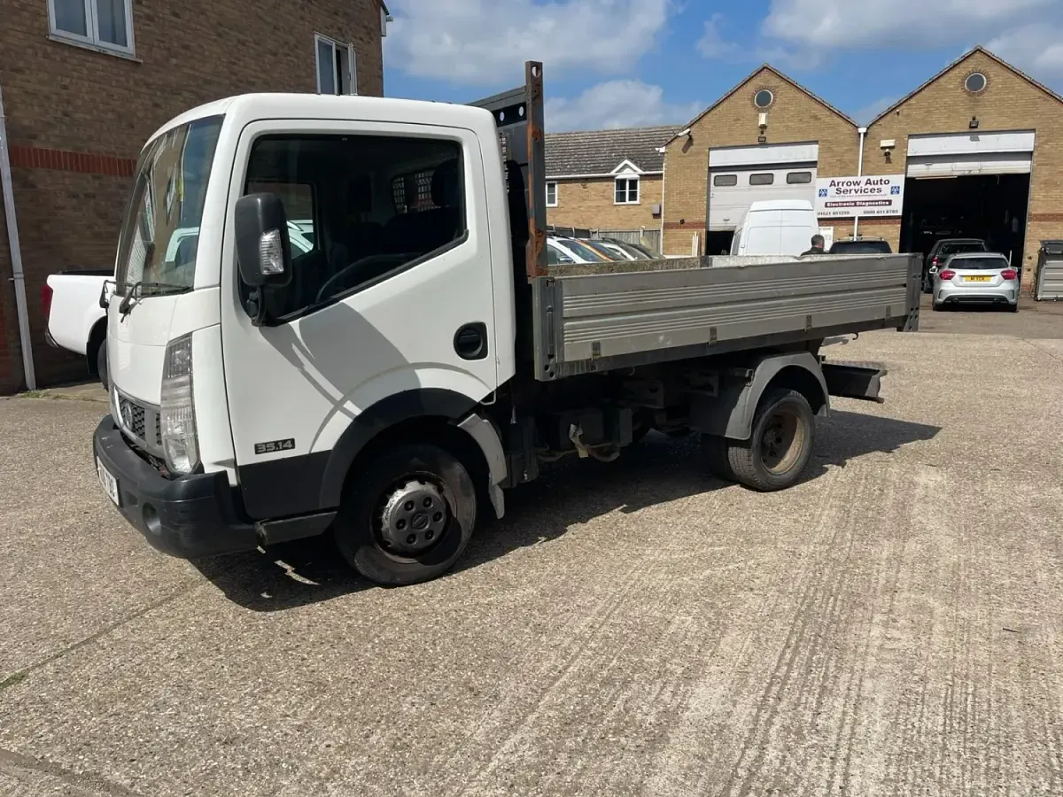Used Nissan Cabstar 2016 White Pickup