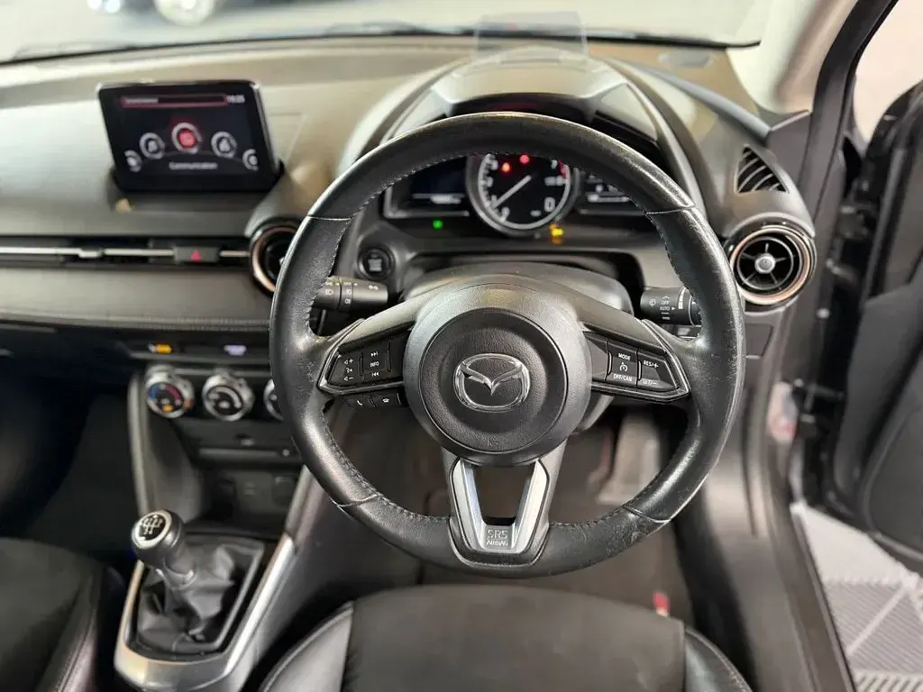 Used Mazda 2 Inclusive 90 HP (66 kW) 2019 Grey Hatchback