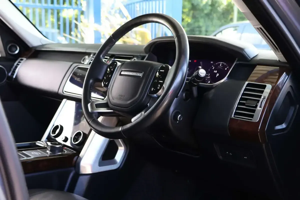 Begagnad Land Rover Range Rover Vogue 275 HK (202 kW) 2020 Blå SUV