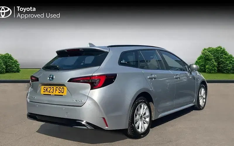 Used Toyota Corolla 140 HP (102 kW) 2026 Estate