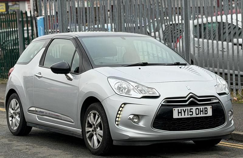 Used Citroën DS3 PureTech 82 HP (60 kW) 2015 Silver Hatchback