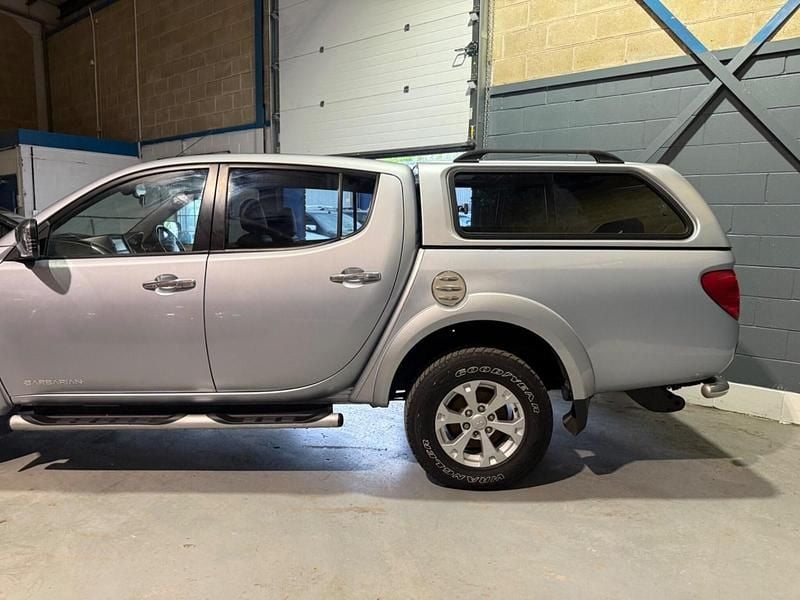 Usado Mitsubishi L200 176 HP (129 kW) 2014 Prateado Pickup