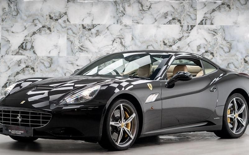Used Ferrari California 490 HP (360 kW) 2014 Black Cabriolet