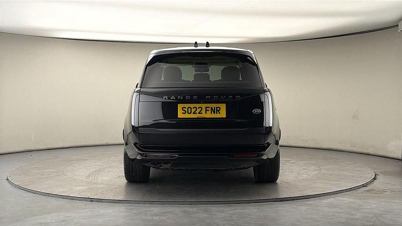Used Land Rover Range Rover HSE 350 HP (257 kW) 2022 Santorini black SUV