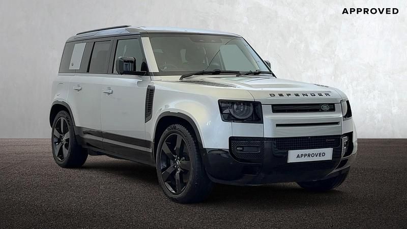 Silver Used 2023 Land Rover Defender HSE Dynamic SUV | £61,450 (Fair price) - Image 1/4