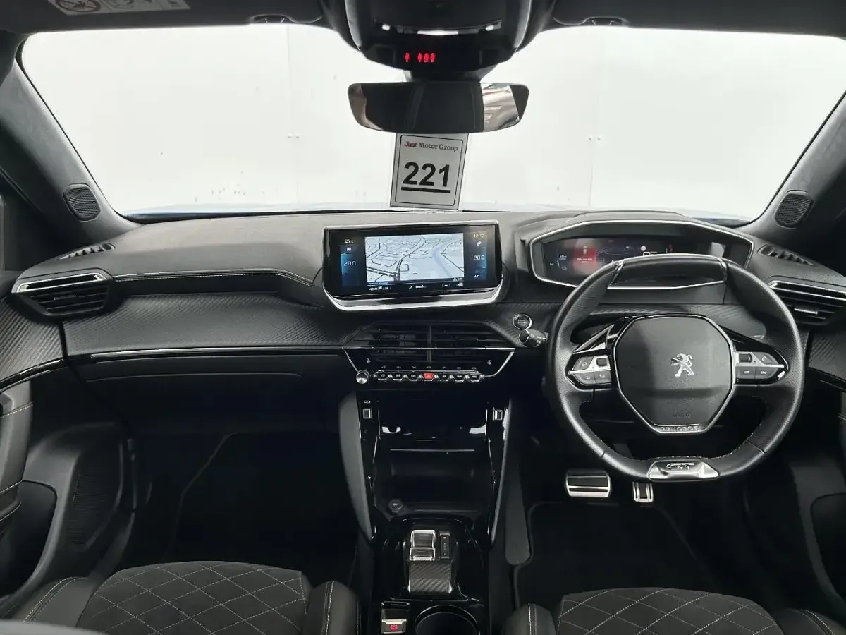 Used Peugeot e-2008 Premium 98 kW (134 HP) 2022 Blue SUV