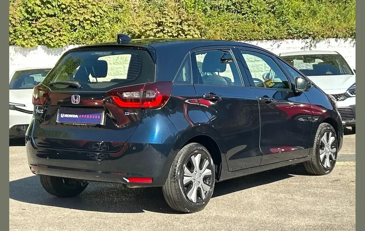 Used Honda Jazz Hybrid 109 HP (80 kW) 2023 Blue Hatchback