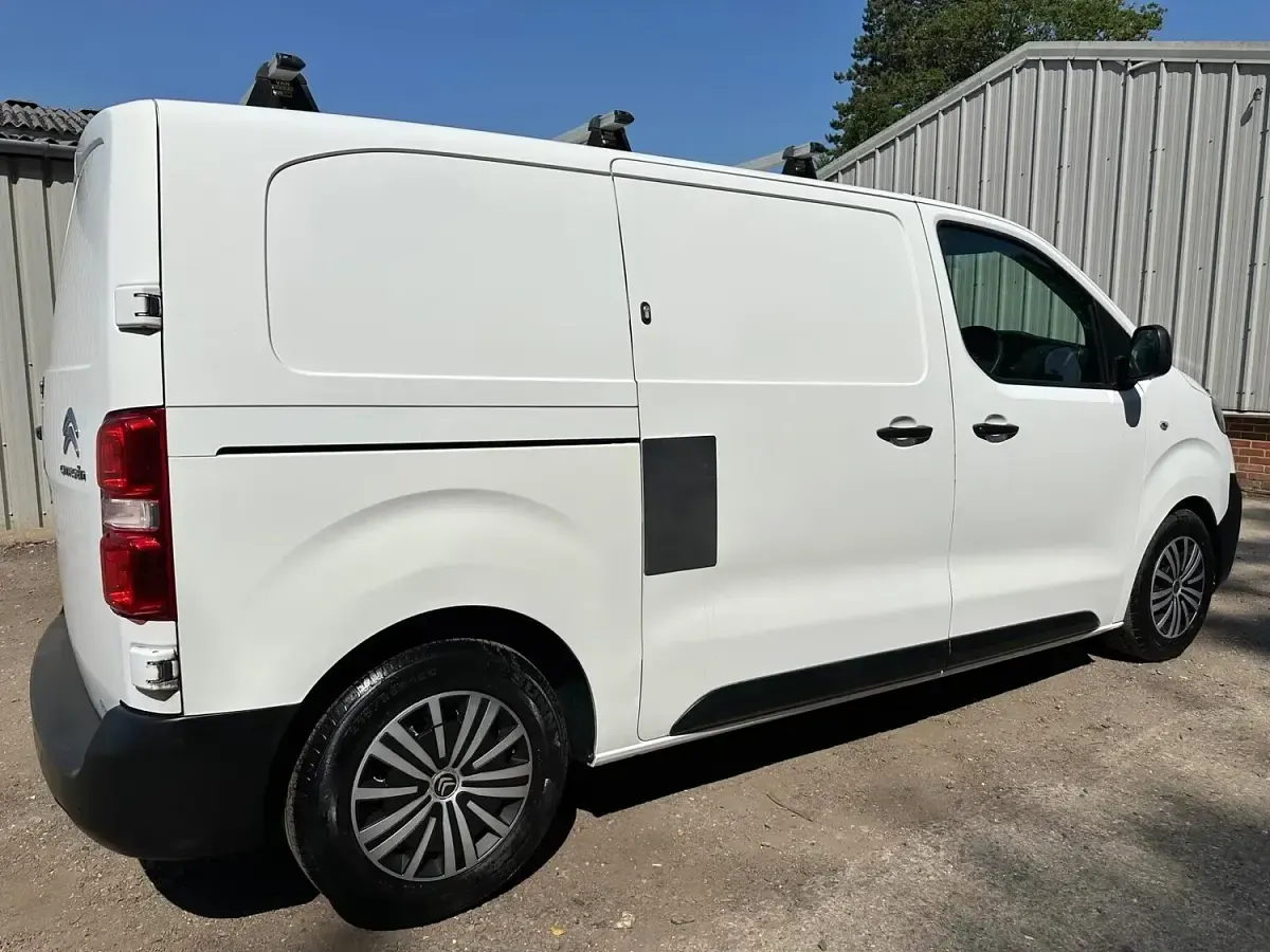 Used Citroën Dispatch 2017 White MPV