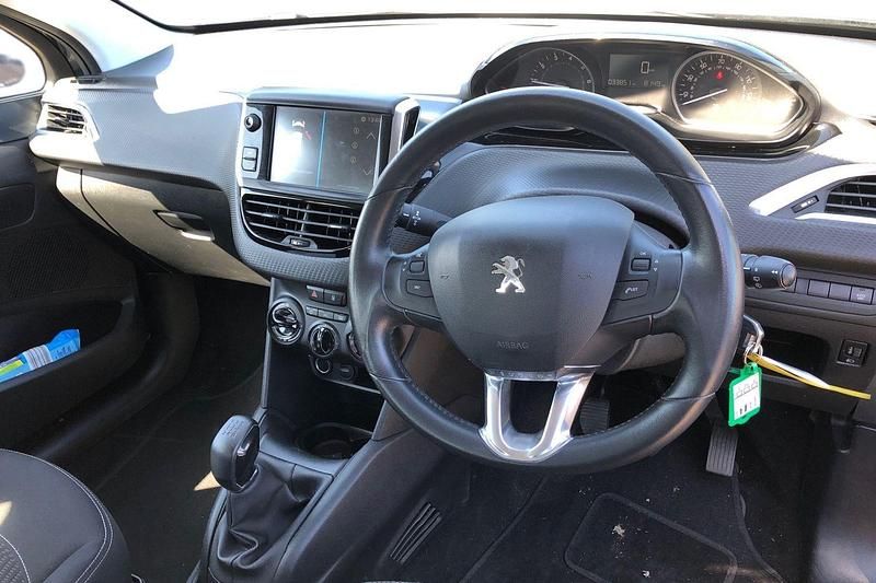 Used Peugeot 208 Active 82 HP (60 kW) 2018 Grey Hatchback