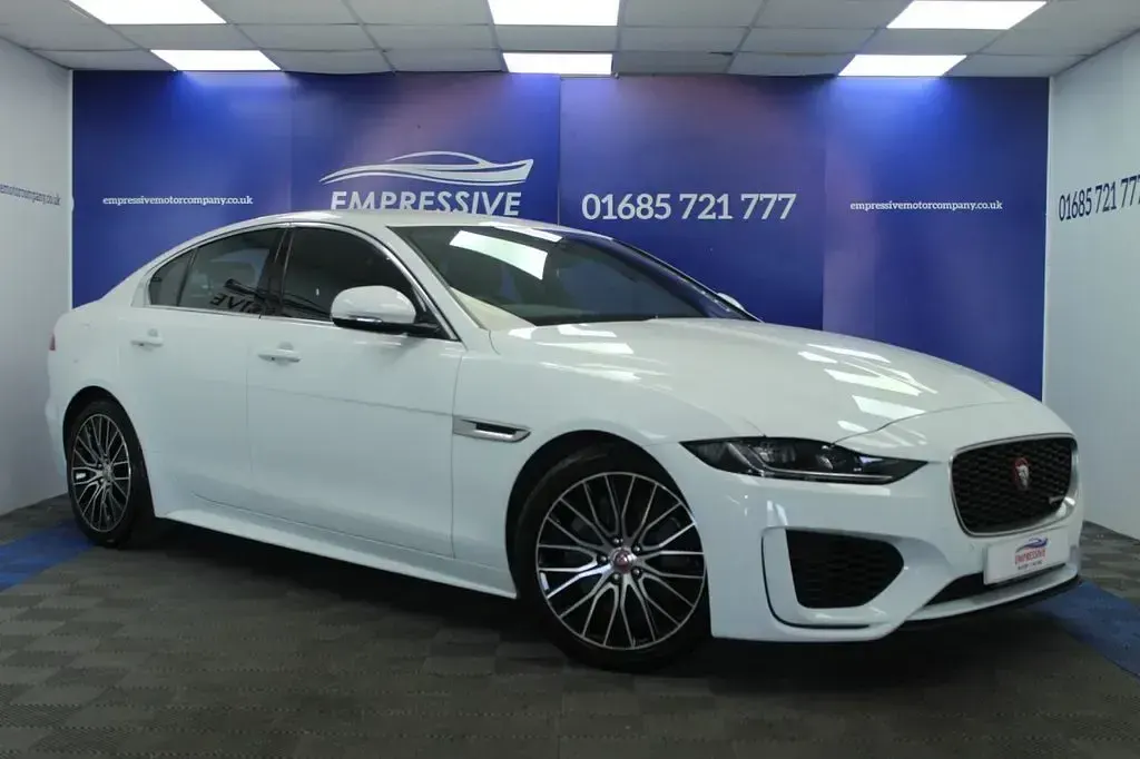 Used Jaguar XE R-Dynamic 300 HP (220 kW) 2019 White Sedan
