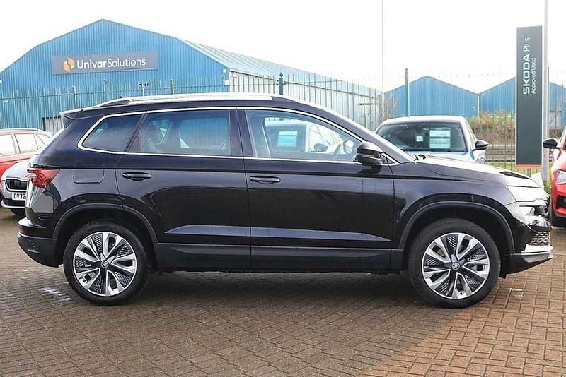 New Skoda Karoq SE L 150 HP (110 kW) 2025 Black magic pearl effect SUV
