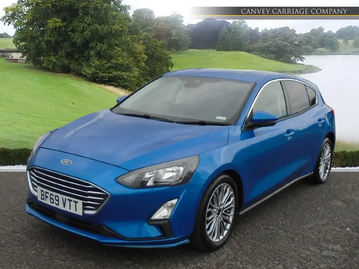 Used Ford Focus Titanium X 120 HP (88 kW) 2019 Blue Hatchback