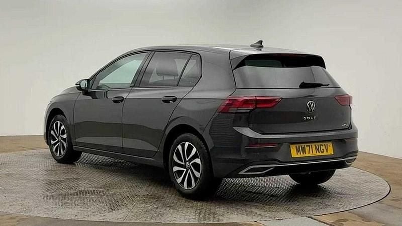 Second-hand VW Golf VIII Active 150 CP (110 kW) 2022 Gri Hatchback