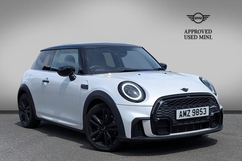 White Used 2023 Mini Cooper Hatch Hatchback | £19,990 (Fair price) - Image 1/4