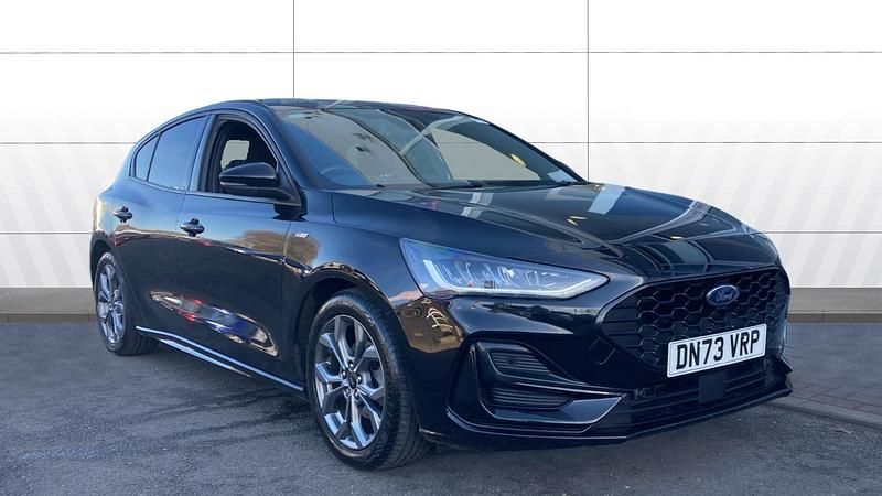 Used Ford Focus ST-Line 125 HP (91 kW) 2023 Black Hatchback