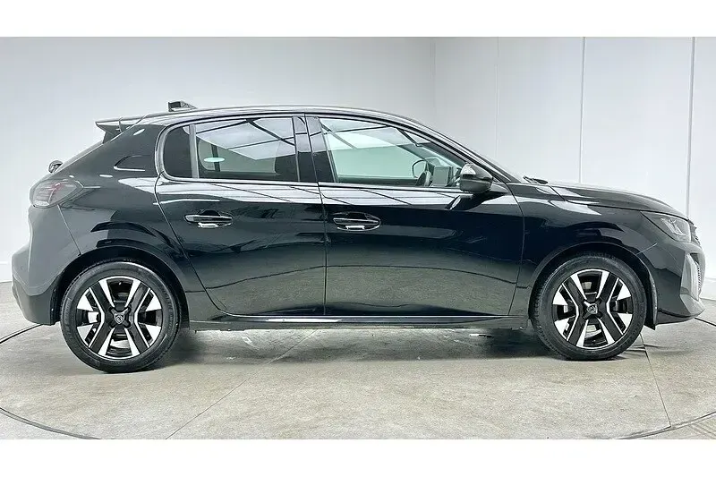 Used Peugeot 208 Allure 101 HP (74 kW) 2024 Black Hatchback