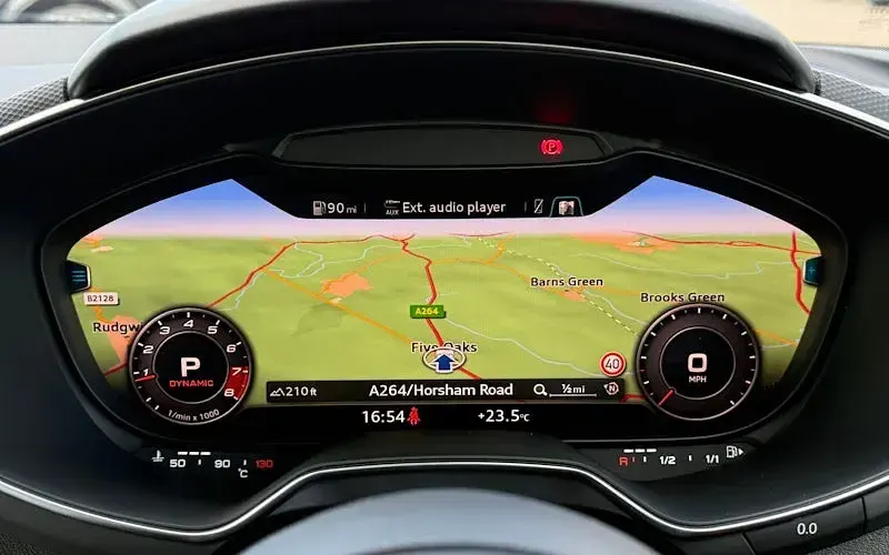 Begagnad Audi TT RS 400 HK (294 kW) 2018 Sportkupé