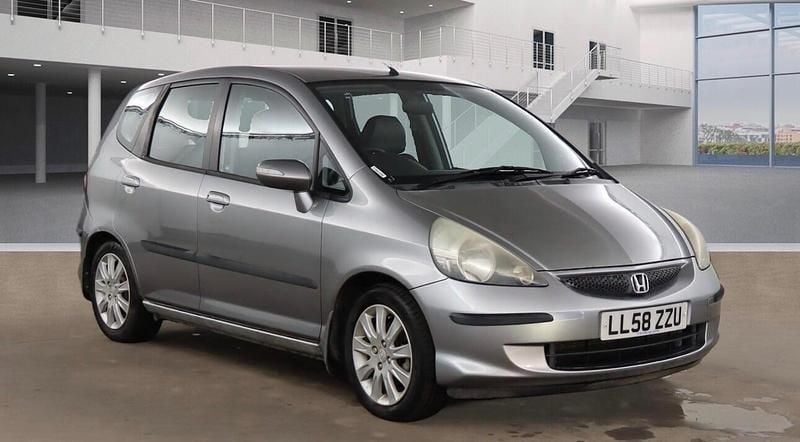 Used Honda Jazz SE 2009 Silver Hatchback