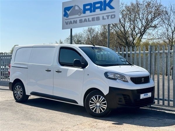White Used 2019 Peugeot Expert S Van | £8,988 (A bit pricey) - Image 1/1