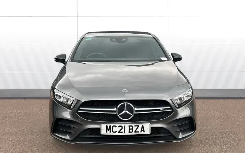 Usado Mercedes A35 AMG Premium 306 HP (225 kW) 2021 Cinzento Citadino