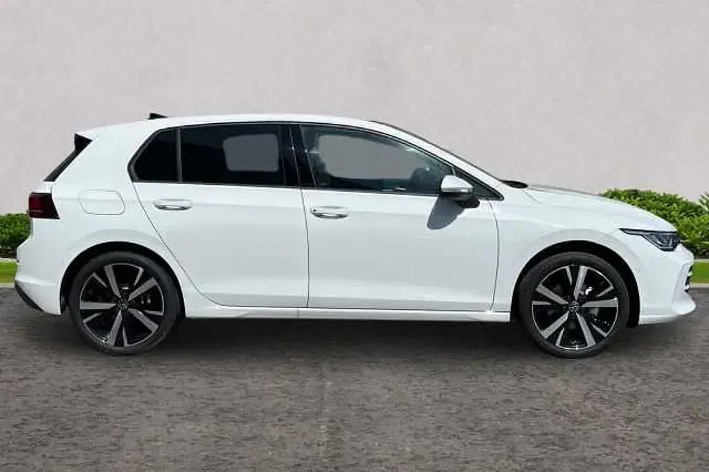 Used VW Golf VIII 150 HP (110 kW) 2026