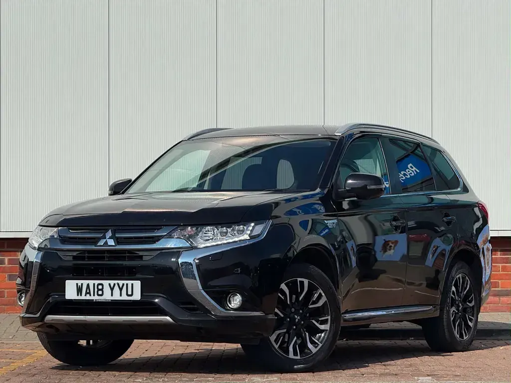 Used Mitsubishi Outlander P-HEV 2018 Black SUV
