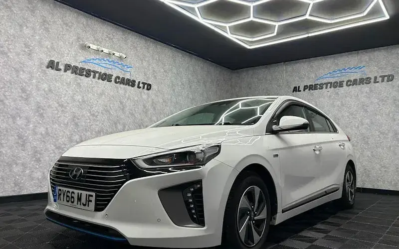 Used Hyundai Ioniq Premium SE 141 HP (103 kW) 2019 Hatchback