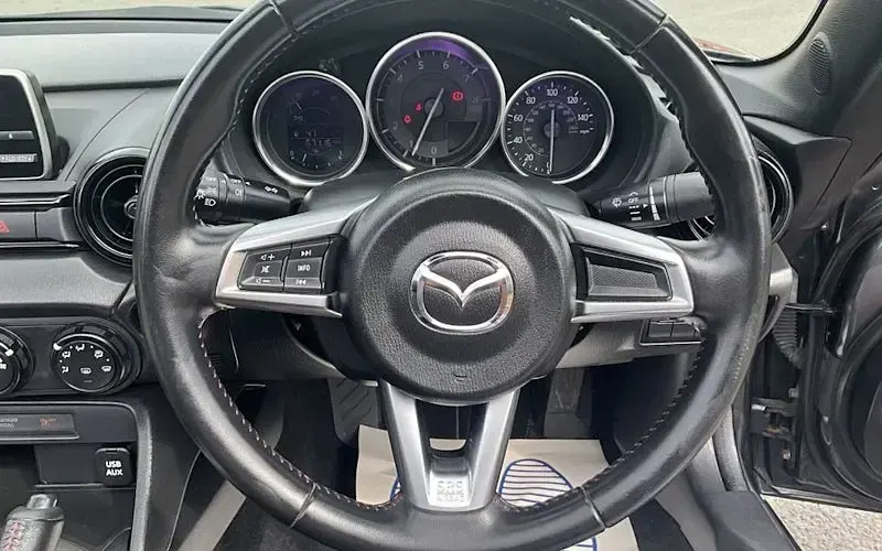 Used Mazda MX5 131 HP (96 kW) 2016 Grey Cabriolet