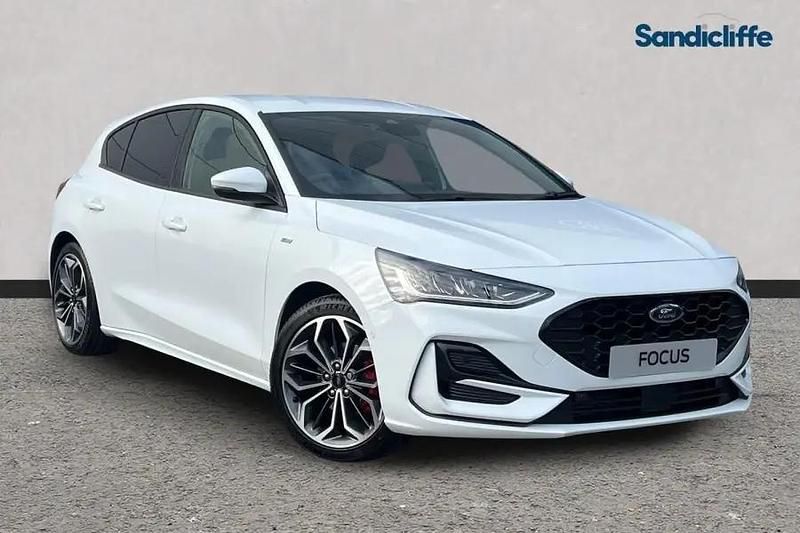 Frozen white (premium colour) New 2025 Ford Focus ST-Line X Hatchback | £23,715 (Fair price) - Image 1/4