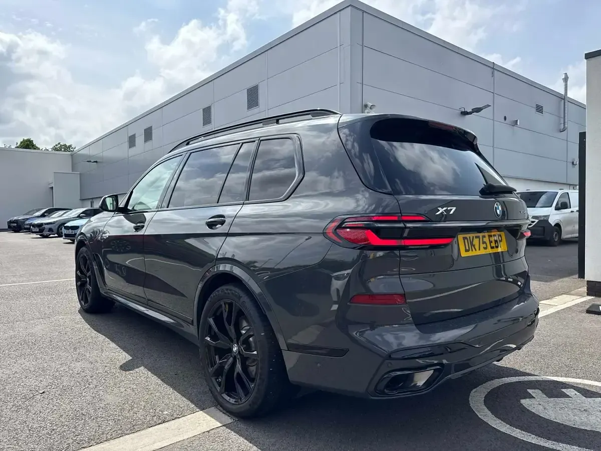 Used BMW X7 M Sport 380 HP (279 kW) 2025 Grey SUV