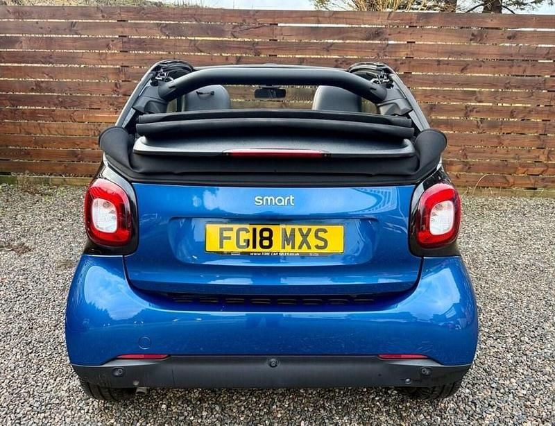 Used Smart ForTwo Cabrio Premium 71 HP (52 kW) 2018 Black Cabriolet