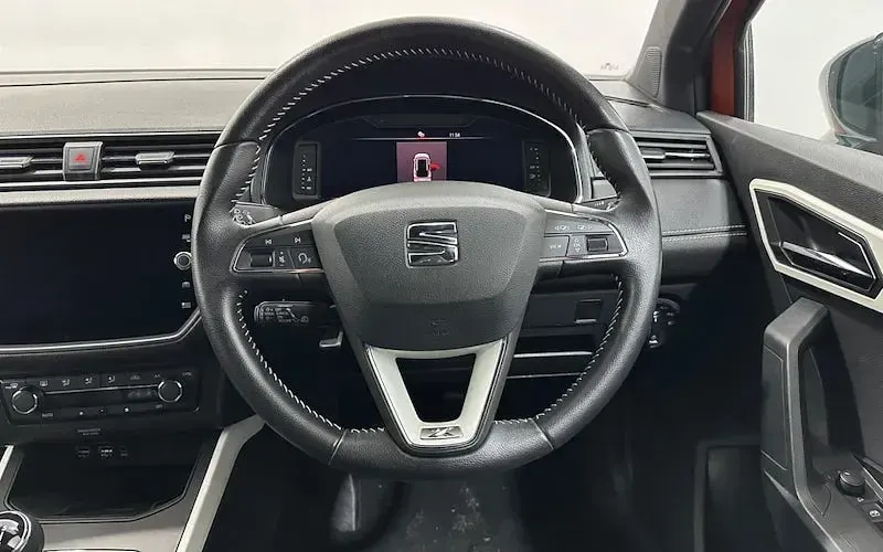 Used Seat Arona XCELLENCE Lux 116 HP (85 kW) 2019 Orange SUV