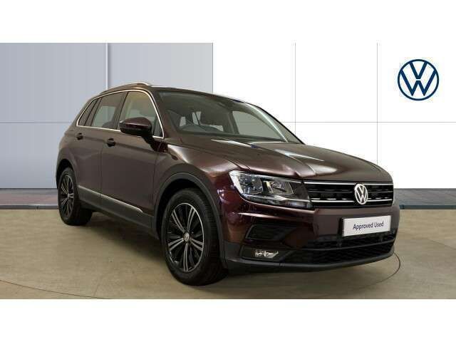 Red Used 2018 VW Tiguan SE SUV | £14,300 (Fair price) - Image 1/4