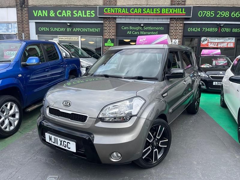 Silver Used 2011 Kia Soul 2 SUV | £5,795 (Fair price) - Image 1/4