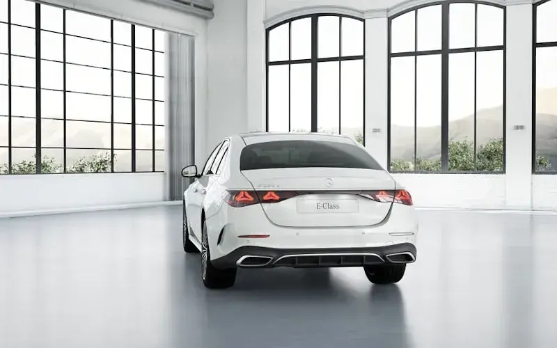 Novo Mercedes E220 AMG Line Premium Plus 197 HP (144 kW) 2026 Sedan