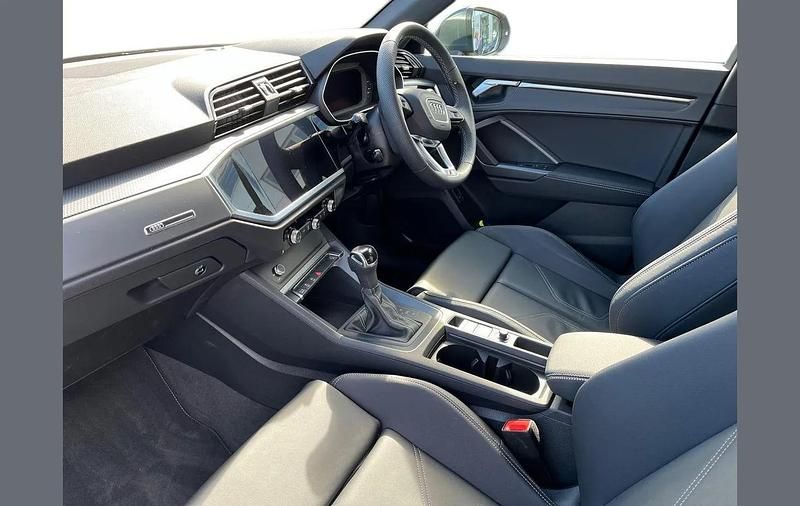 Used Audi Q3 S-Line 150 HP (110 kW) 2025 Grey SUV