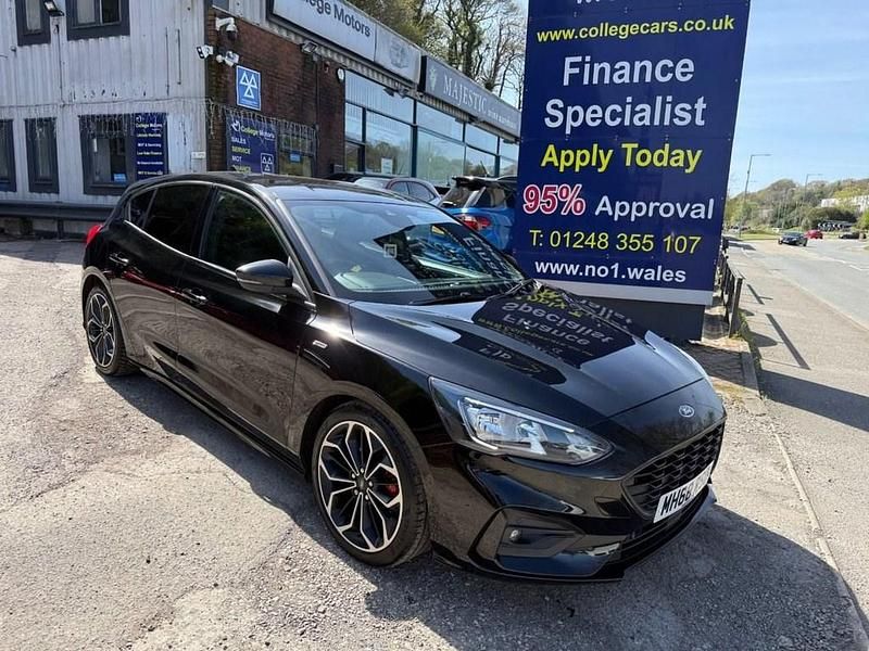 Begagnad Ford Focus ST-Line X 2019 Svart Halvkombi