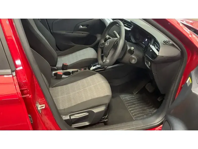 Used Vauxhall Corsa Design Edition 2023 Crimson red (metallic paint) Hatchback