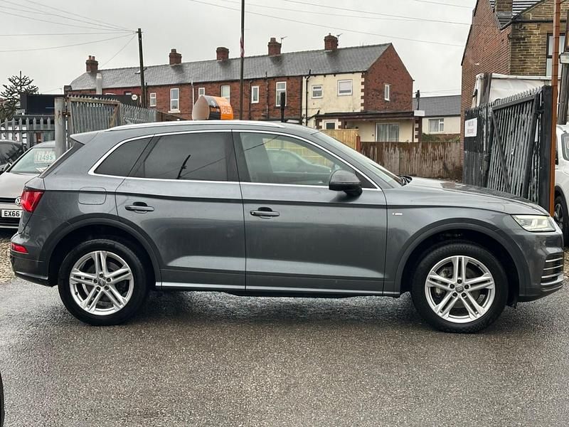 Used Audi Q5 S-Line 190 HP (139 kW) 2017 Grey SUV