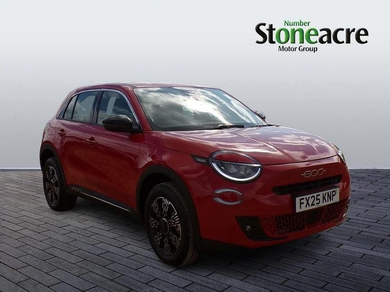 Red New 2025 Fiat 600 S SUV | £19,995 (Fair price) - Image 1/4
