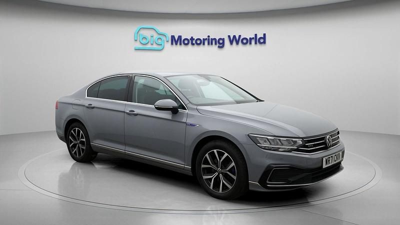Used VW Passat GTE 215 HP (158 kW) 2021 Grey Sedan