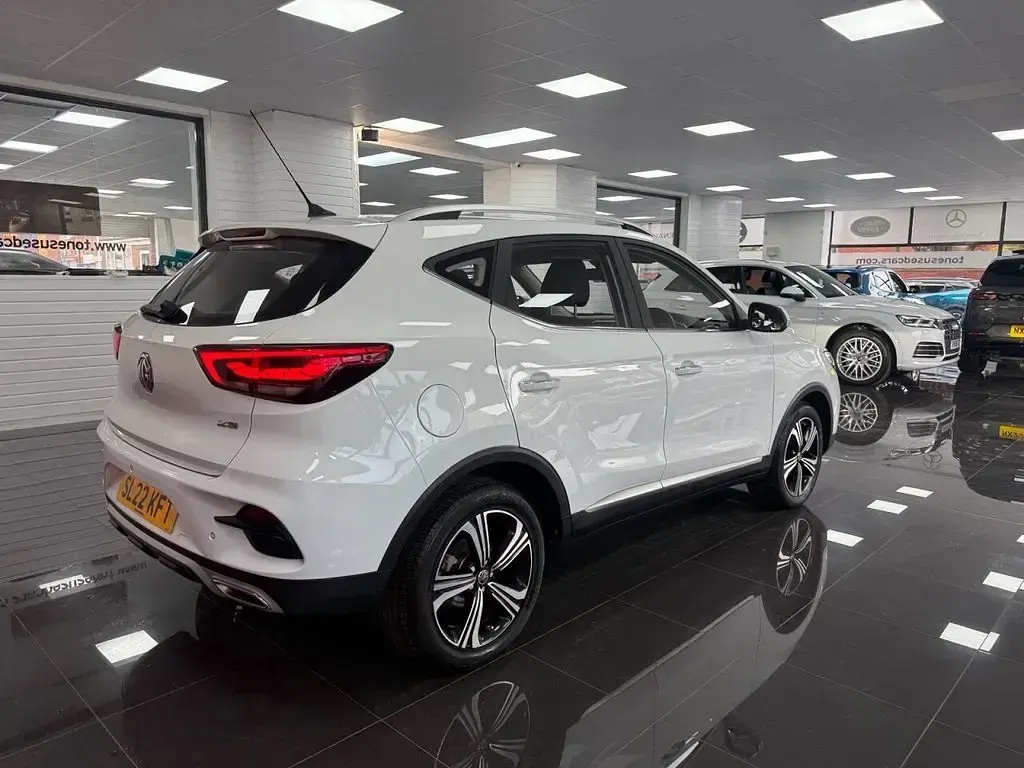 Used MG ZS Excite 106 HP (77 kW) 2022 White SUV
