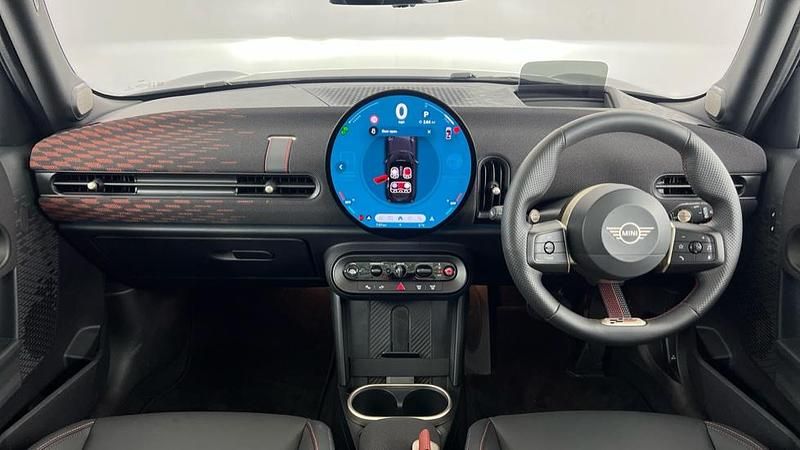 Used Mini Cooper Hatch 154 HP (113 kW) 2025 Black Hatchback