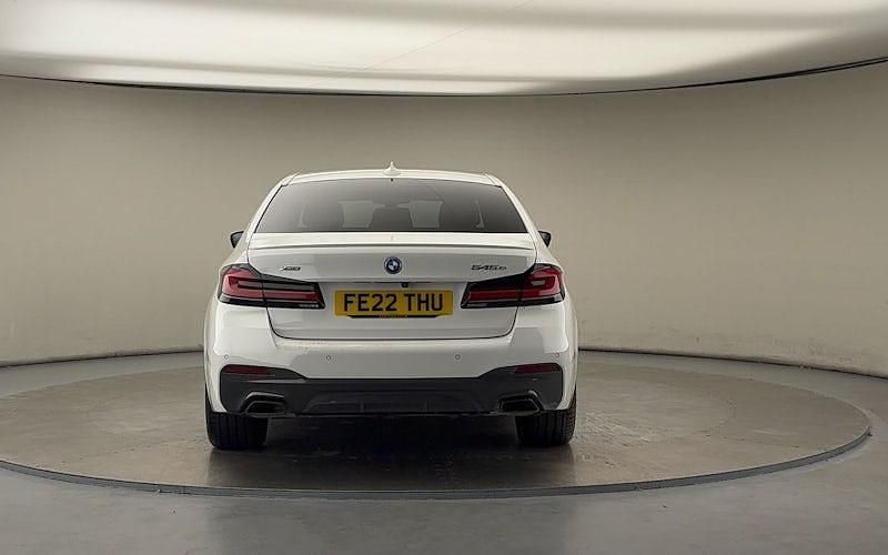Used BMW 545e M Sport 394 HP (289 kW) 2022 Alpine white Sedan