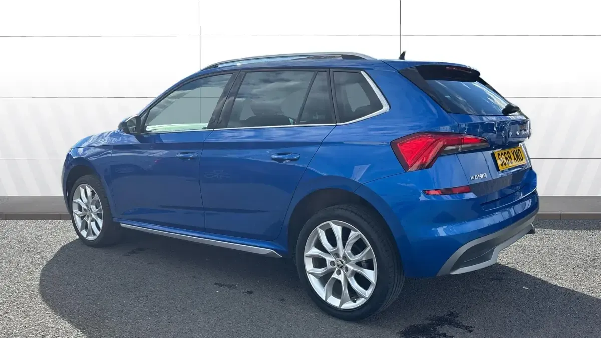 Usado Skoda Kamiq SE L 116 HP (85 kW) 2020 Azul SUV