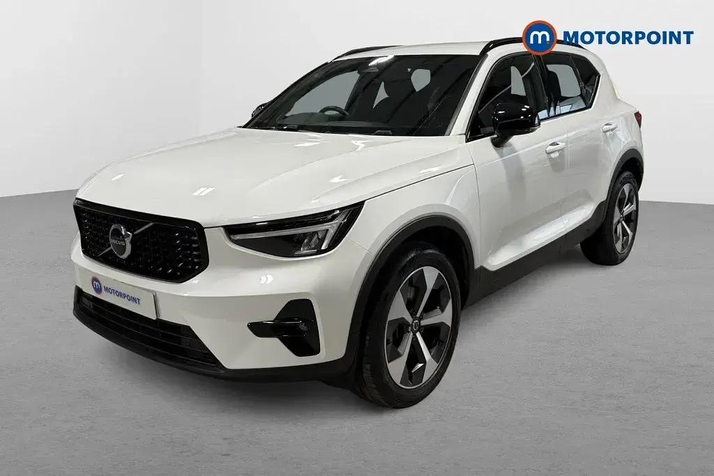 Używany Volvo XC40 Plus 2024 Biały SUV