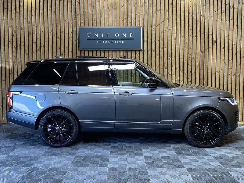 Used Land Rover Range Rover Vogue SE 339 HP (249 kW) 2018 Grey SUV