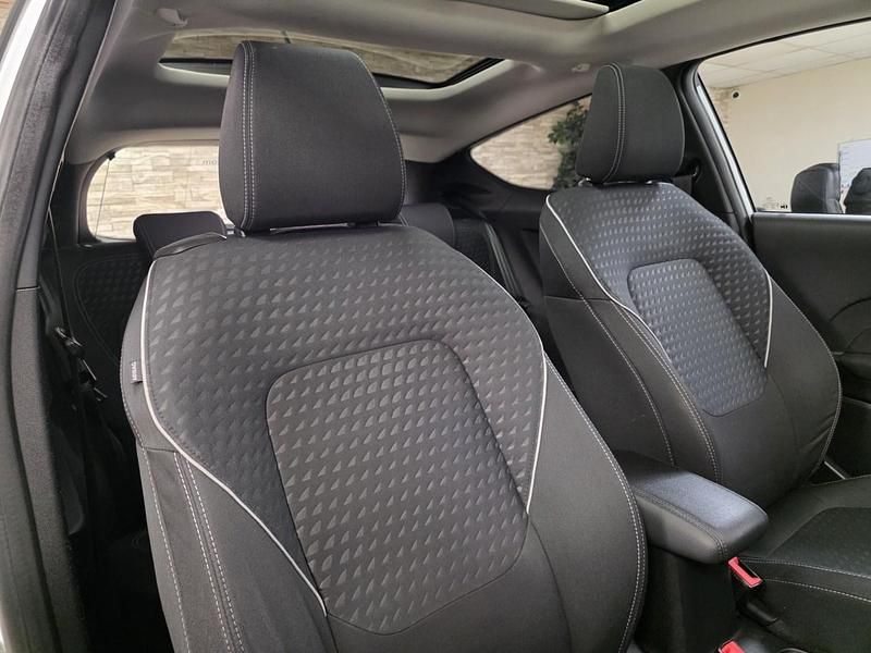 Usado Ford Fiesta Titanium 100 HP (73 kW) 2017 Branco Citadino