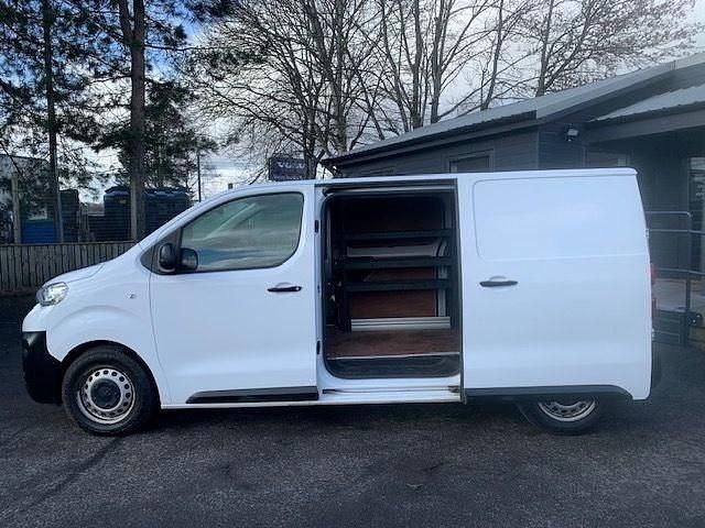 Begagnad Peugeot Expert 2021 Vit Van